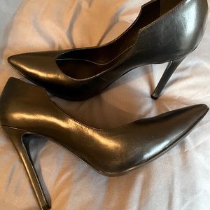 Kendall + Kylie Black Pumps